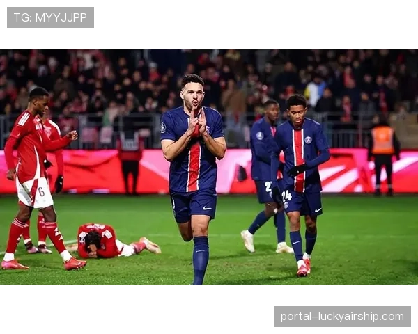 巴黎圣日耳曼五连胜背后攻防复苏，恩里克调校效果显著